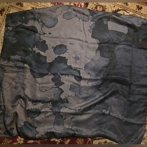 Smoky Abstract Gray Hijab – Soft & LightweightBeautiful charcoal and gray